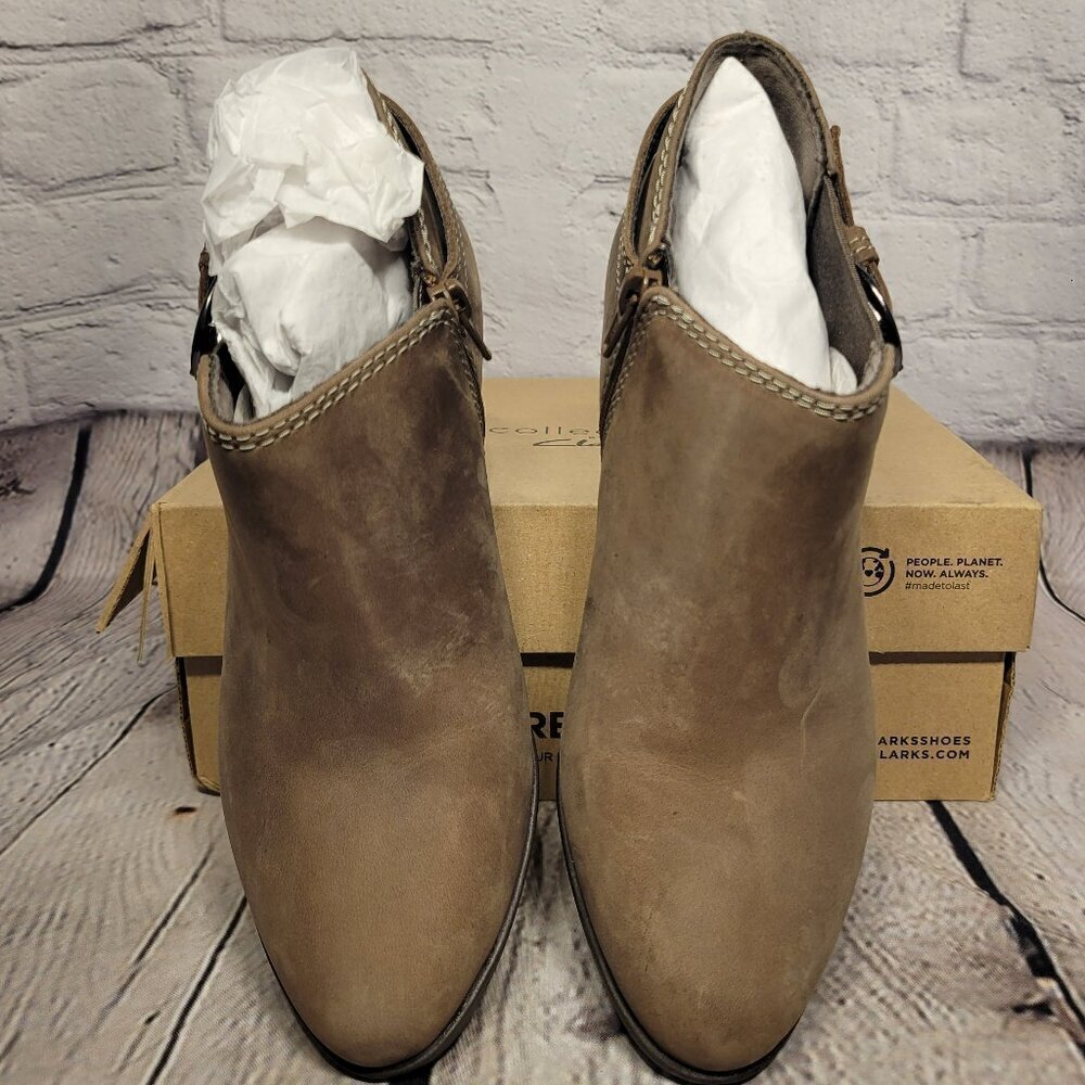 Clarks Women's Adreena Field Booties - Picture 2 of 9